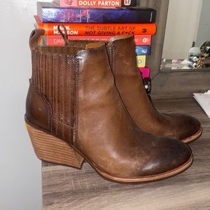 Kork ease booties size 7.5 worn once!!